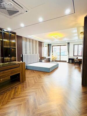 NHÀ ĐẸP- Ở NGAY- 8 TẦNG- THANG MÁY- THÔNG SÀN- GARA Ô TÔ- NGÕ THÔNG- PHỐ TRUNG HOÀ.