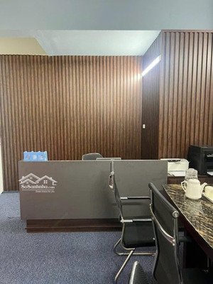 cho thuê chcc f4 trung kính cầu giấy, hà nội
diện tích: 80m 2pn, 2vs
nội thất: cơ bản