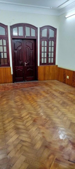 cho thuê nhà đẹp đường nguyễn văn linh, dt 60m x 4 tầng, mt 4m, rb, giá 15tr