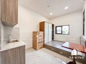 cho thuê phòng trọ studio cửa sổ trời, gần cầu kênh tẻ, đh nguyễn tất thành, đh luật, cầu calmette