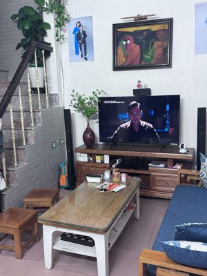 chủ gửi bán nhà lò đúc, ngõ thông, dân xây chắc chắn, 2 thoáng, tiện ích, ở hoặc kinh doanh tốt.