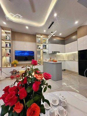 hàng hiếm xuân la: 55m², 5 tầng, thang máy, 6pn kinh doanh đỉnh cao, giá chỉ 14 tỷ