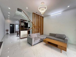 bán nhà đường 7m5, gần sông - khu nam việt á