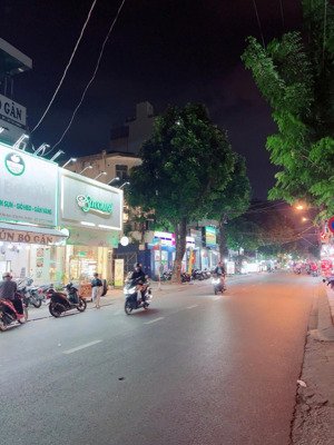 hàng hiếm 9,9 tỷ mặt tiền kinh doanh, ngang 4,7m phường tân quý!