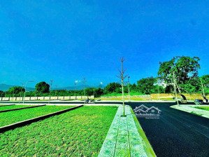 chính chủ bán 100m2 sẵn sổ tại phú cát sát quốc lộ 21 hoà lạc đón sóng metro 05