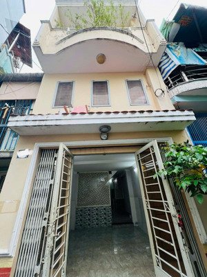 hiếm bán nhà 4 tầng btct lê quang định, p14 bình thạnh gần chợ bà chiểu chỉ 4.9 tỷ tl