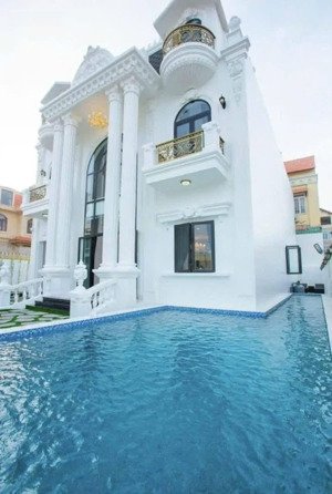 bán biệt thự gần biển bãi sau vũng tàu 355m2 xây 3tầng hồ bơi sân vườn siêu cao cấp giá 65 tỷ tl