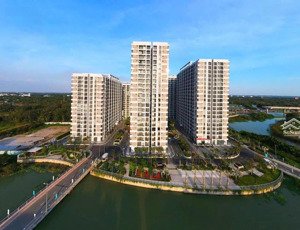 cho thuê căn hộ 3 phòng ngủ (3 wc + khách + bếp + 2 ban công) - căn góc