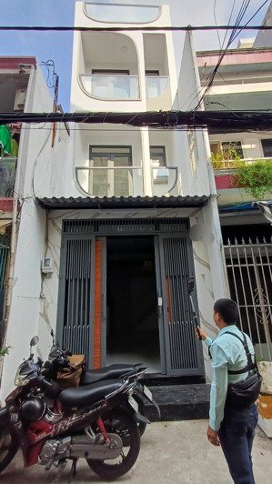 bán nhà hxh 4 tầng, 36m², shr, nhà mới ở ngay âu dương lân giáp q1, q5, q7. chỉ 6,6 tỷ