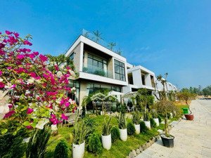 chỉ 8 tỷ đã bao gồm xây thô hoàn thiện sân vườn 310 m2 3 mặt thoáng tại lương sơn - hòa bình