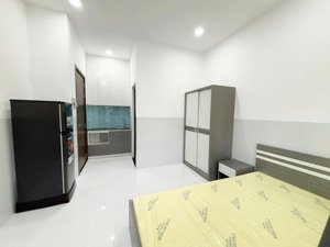 cho thuê chdv ở cát lái full nội thất giá 4.5tr