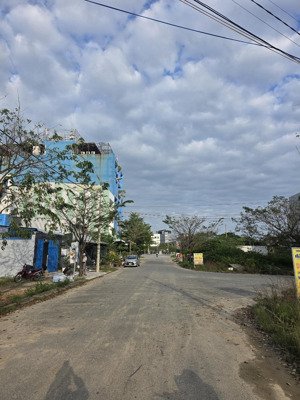 bán đất mặt tiền minh mạng gần cầu khuê đông, võ chí công