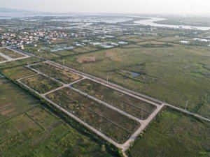 tôi muốn bán ô đất quy hoạch khu 11 hà an. trục nối thông ra vin hạ long xanh