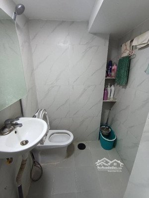 tập thể hồng mai tầng 1 tiện lợi 2 mặt ngõ thoáng