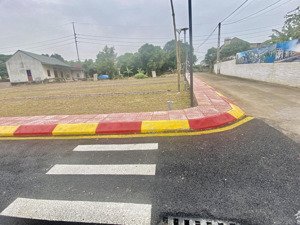 bán đất 100m full thổ cư cẩm lĩnh, ba vì. mặt tiền 6m đường ô tô tránh khu tân thành phát triển