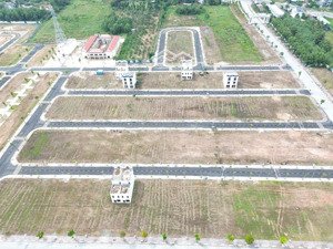 [suất nội bộ chủ đầu tư] 1 tỷ 100 triệu/lô. gần cổng chính, trường học, trung tâm y tế hiện hữu sẵn