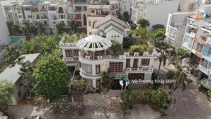 biệt thự góc 2 mặt tiền nguyễn thành ý, p. đakao; 250m2 (12.5 x 20); 3 tầng full nội thất châu âu