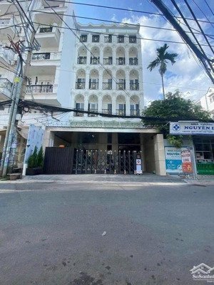 hdt 2 tỷ/ năm/ giá bán 50 tỷ/ hầm 7 tầng/ đường 2 xe tải tránh nhau, thiết kế cao cấp sang trọng