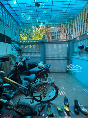 trung tâm đống đa - lô góc - 5m ra 2 ô tô tránh - ngõ thông - vị trí cực hiếm