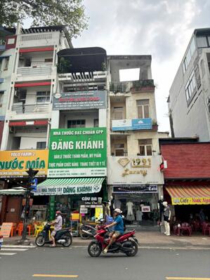  BÁN NHÀ MẶT TIỀN NGUYỄN TRÃI – QUẬN 5 khu thời trang, kinh doanh sầm uất DT 8x14m trệt 3 lầu giá 69 tỷ HDT 100 triệu/ tháng