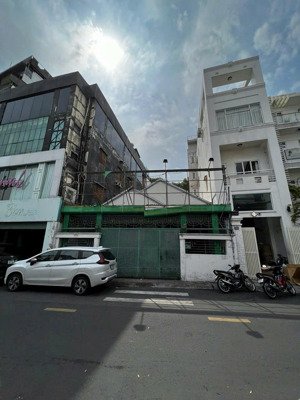 bán nhà mặt tiền ung văn khiêm - dt: 8 x 46m - ctxd: hầm + 9 lầu - giá bán: 48 tỷ tl - tin thật