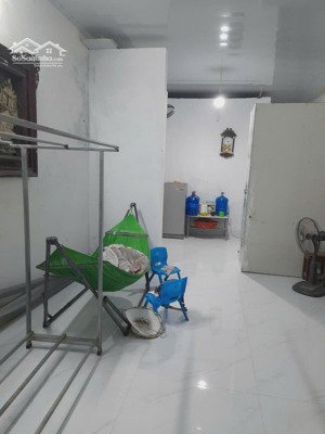 cho thuê nhà riêng 2pn, 2wc nam làng hải bối sân rộng ô tô vào tận nhà tổng dt 100m2