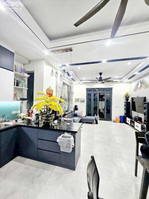 MT 8M – ĐẤT 102M2 – GIÁ 13,2 TỶ - GIÁ TỐT NHẤT KHU ĐA SỸ