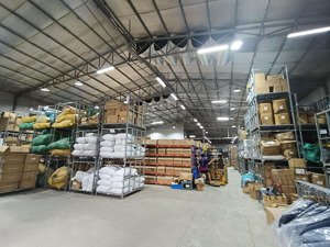 cho thuê kho xưởng, sân pickleball - tây mỗ, ngay vinhomessmartcity, dt 610m, vat, điện 3fa, bảo vệ