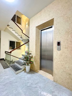 studio bancol siêu thoáng, tách bếp, phòng mới xây siêu rộng