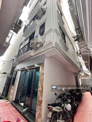 bán gấp lâu đài xuân phương 40m x5 chỉ nhỉnh 6tỷ lô góc, nội thất siêu đẹp siêu sang xách đồ ở ngay