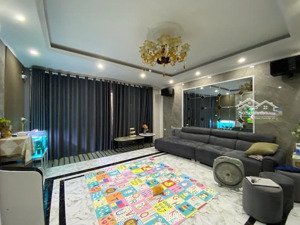 hiếm! căn nhà phố ngô gia tự, 38m2, nhỉnh nhẹ 7 tỷ, ô tô đỗ cửa, gần phố, full nội thất