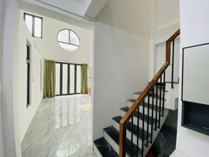 - chdv 5 tầng thu nhập 80 triệu/tháng lợi nhuận 7.5%/năm bùi văn ba, quận 7 bùi văn ba,