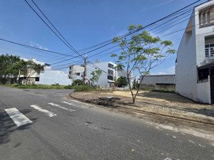 bán lô đất 117,5m2 đường nguyễn cơ thạch kề góc ngã tư giá rẻ nhất thị trường biển sơn thuỷ