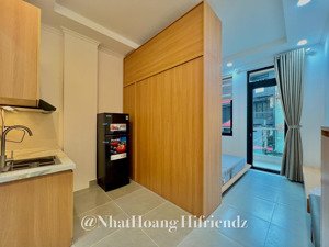 căn hộ mini cao cấp 25m2 balcon lớn thang máy hầm xe ngay vạn hạnh mall cầu vượt 3/2 quận 10