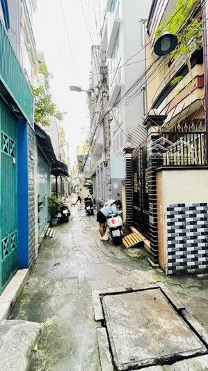 bán nhà riêng chính chủ tại sư vạn hạnh, 5,8 tỷ, 38m2, 3pn, 2wc, đầy đủ nội thất