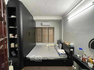 chỉ 5.3 tỉ, nhà sát mặt phố, cạnh time city