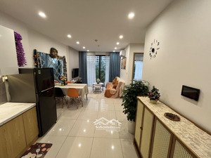 chính chủ bán ch 2pn+1wc 54m2 full đồ 4.7 tỷ vinhomes smart city