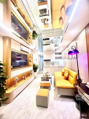 bán nhà ngõ 596 hoàng hoa thám, thang máy, gần phố, ngõ rộng, nhà mới về ở luôn 36m2 5 tầng 3 ngủ