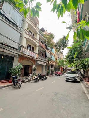 bán cỗ máy in tiền: mặt ngõ lê thanh nghị dt 45m, mt 5m, kd bất chấp, ô tô vào nhà, dt 150tr/tháng