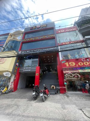 khuôn đất đẹp vuông vức 8x27m mặt tiền bàu cát 4, p14 tân bình, giá đầu tư tốt nhất chỉ 162tr/m2