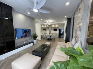 chính chủ bán cc times city (căn hoa hậu), 14,2 tỷ, 100m2, 3pn, 2wc, giá có thương lượng