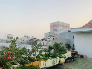 - chủ gấp bán giảm sốc 500 triệu giá mới 15.5 tỷ
- mặt tiền bông sao ngang gần 4.5m dtxd 24