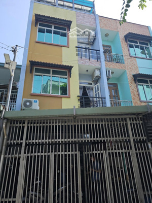 chủ gởi bán nhà hoàn công khu tđc bửu hoà 1trệt 2lầu + 1tum, 5x12=56m2 4pn, đường 6m gần công viên