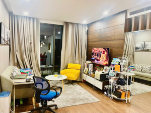 duy nhất 1 căn 60m 6th element, view ghé starlake, nội thất đẹp, sổ đỏ lâu dài, có slot ô tô