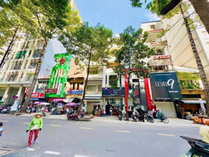 bán gấp mặt tiền siêu đẹp 6 tầng thang máy đường nguyễn công trứ q1 -dt: 4.7x22m hđt 130tr/th 52 tỷ