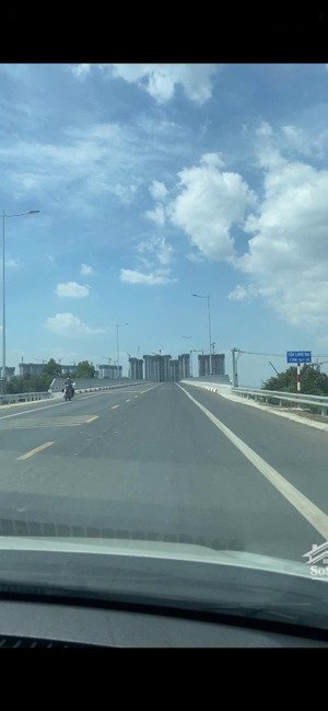 đất mặt tiền 1 xẹt long phước ngay đại học luật, dt 76 m2, giá 3,099 tỷ lh 