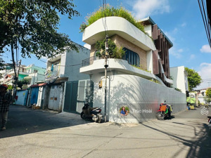 siêu phẩm biệt thự-linh chiểu-góc mặt tiền 3 tầng-ngay vincom võ văn ngân-4pn-5wc-ô tô nằm nhà