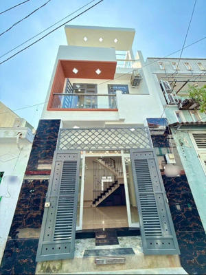 vị trí đắc địa khách mua cho thuê hoặc ở căn nhà lý chính thắng 46,6m2 giá 3 tỷ880 triệu sổ riêng.