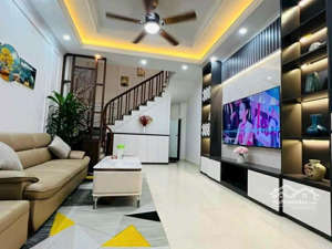 bán nhà phố thái hà vài bước ra ô tô, 2 phút ra phố ngõ ba gác gác ,kinh doanh 40.m x 5t