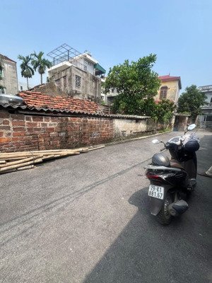 bán đất đa tốn gia lâm hà nội - oto đỗ cửa, 5m ra oto tránh hơn 5đ thương lượng 75m mt5,5m